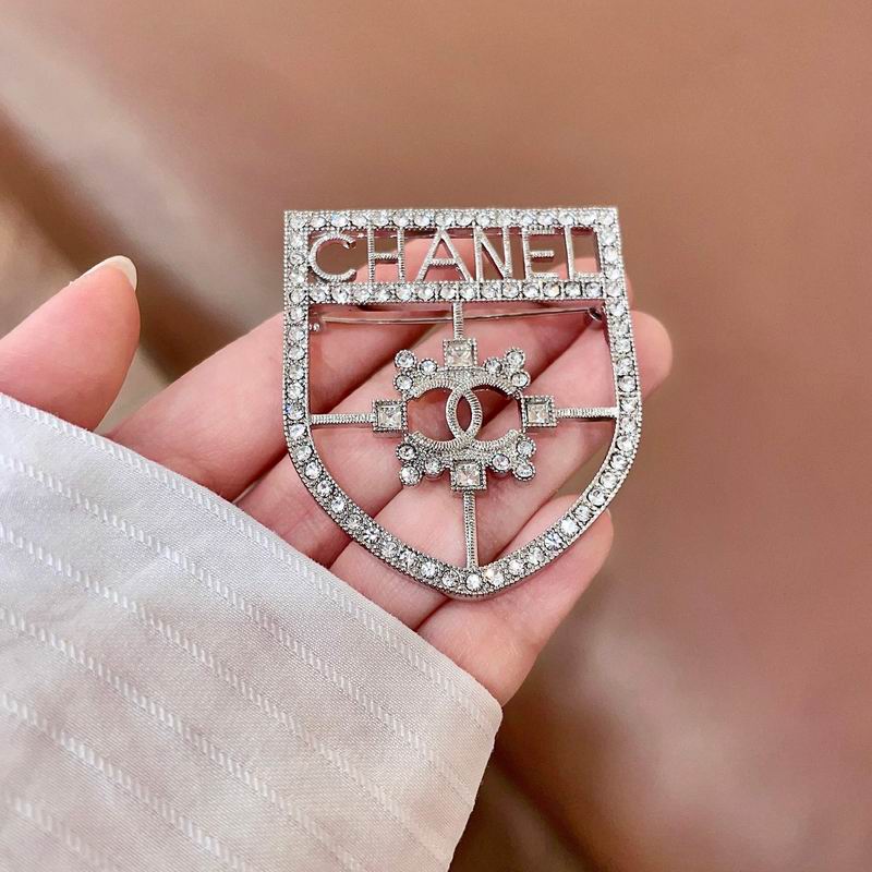 Chanel Brooch 03yxs202 (7)