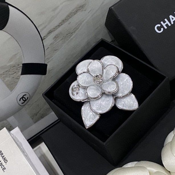 Chanel Brooch 03yxs203 (8)