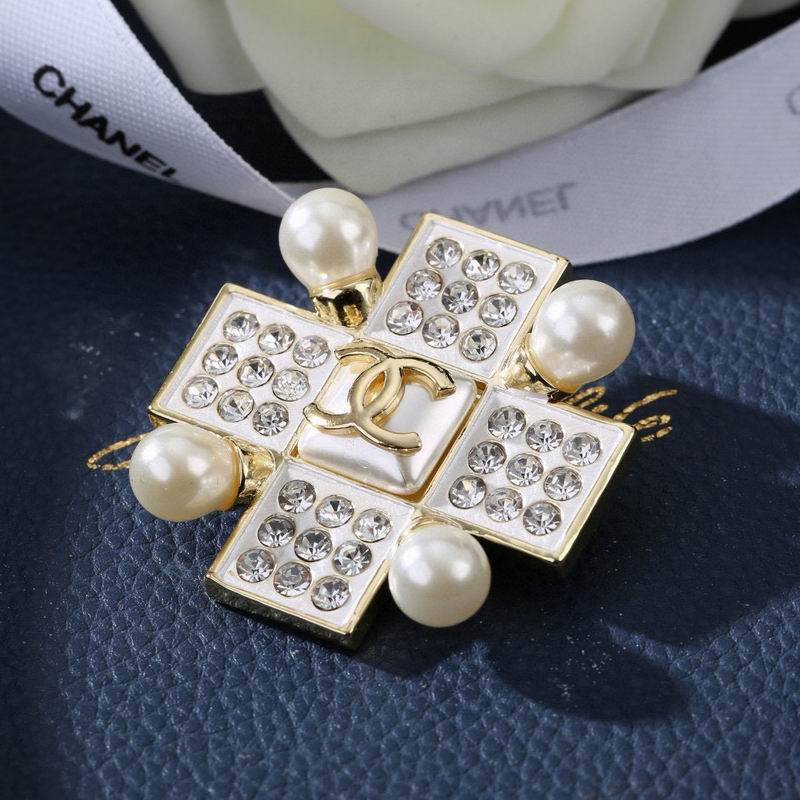 Chanel Brooch 03yxs205 (4)
