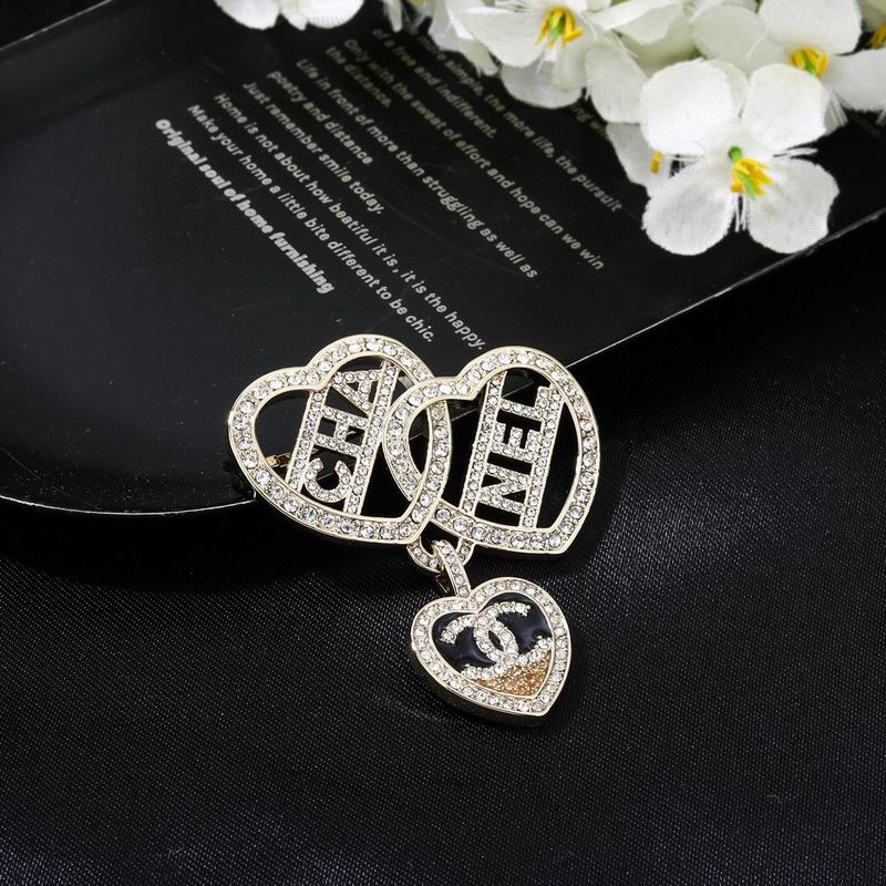 Chanel Brooch 03yxs206 (3)