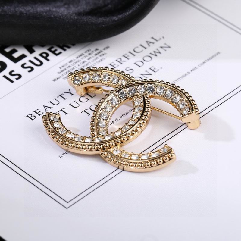 Chanel Brooch 03yxs209 (2)