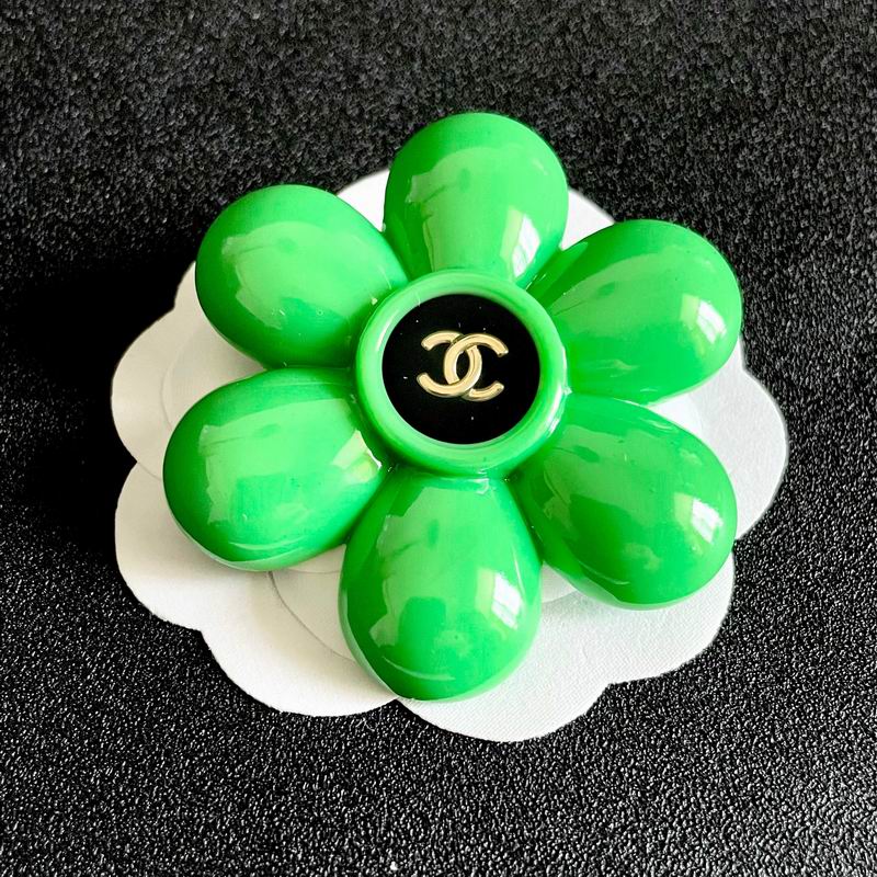 Chanel Brooch 03yxs210 (6)