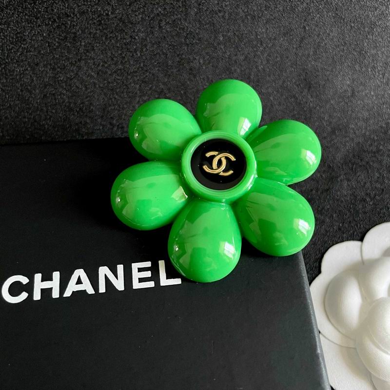 Chanel Brooch 03yxs210 (7)