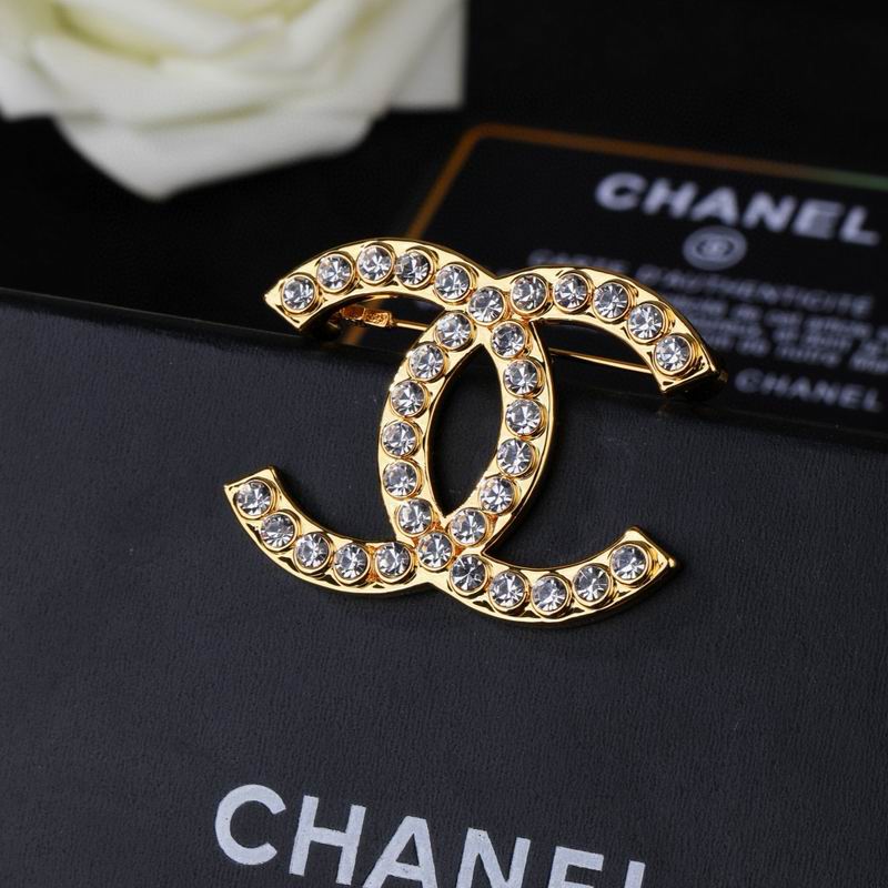 Chanel Brooch 03yxs211 (2)