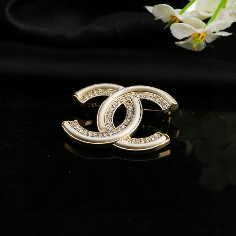 Chanel Brooch 03yxs212 (5)