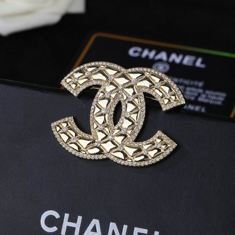 Chanel Brooch 03yxs214 (1)