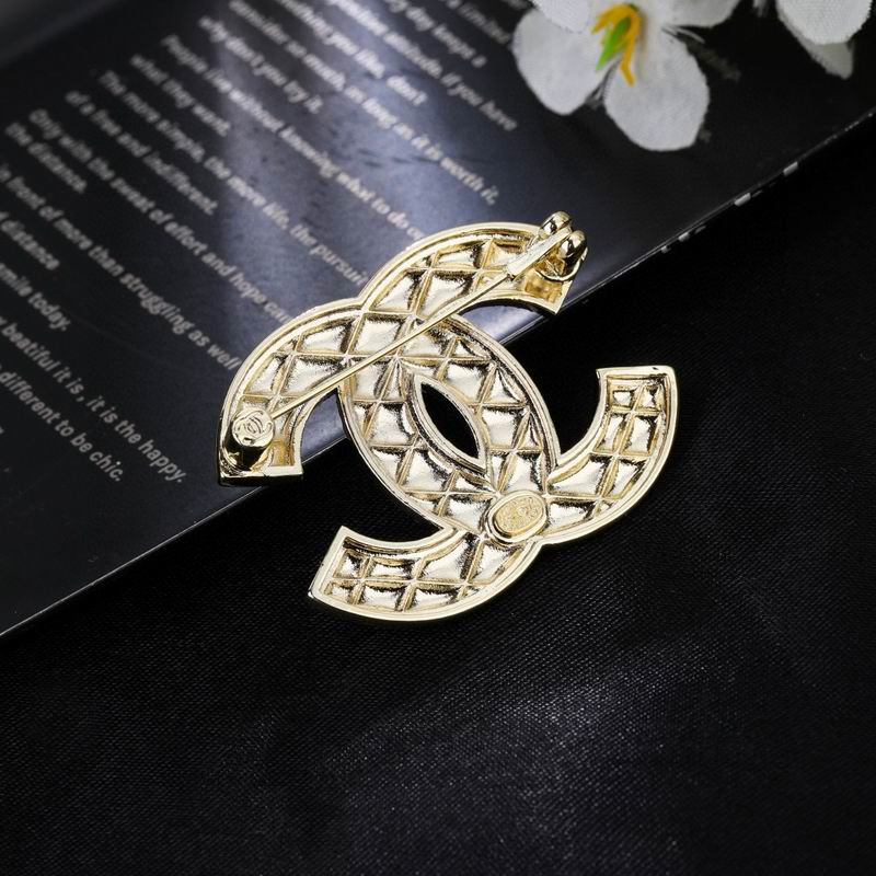 Chanel Brooch 03yxs214 (7)