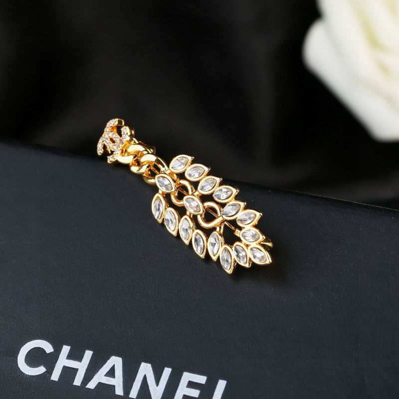 Chanel Brooch 03yxs219 (3)