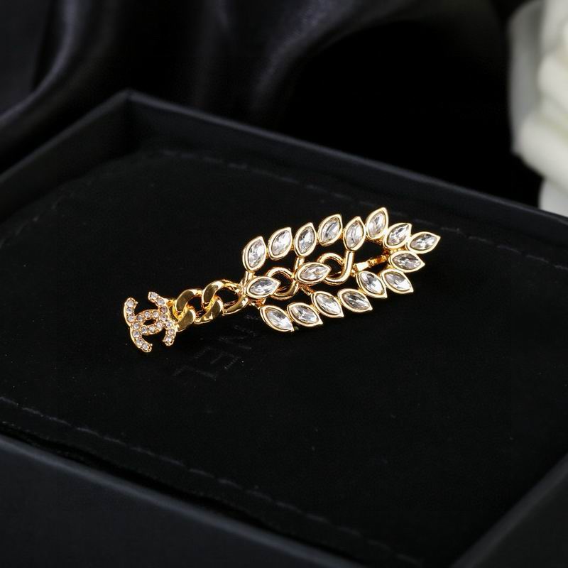 Chanel Brooch 03yxs219 (4)