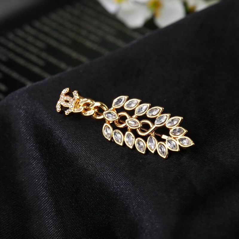 Chanel Brooch 03yxs219 (6)