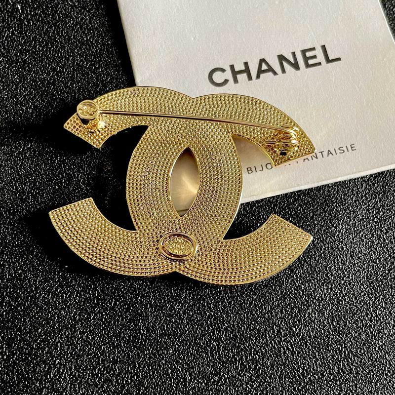 Chanel Brooch 03yxs221 (3)