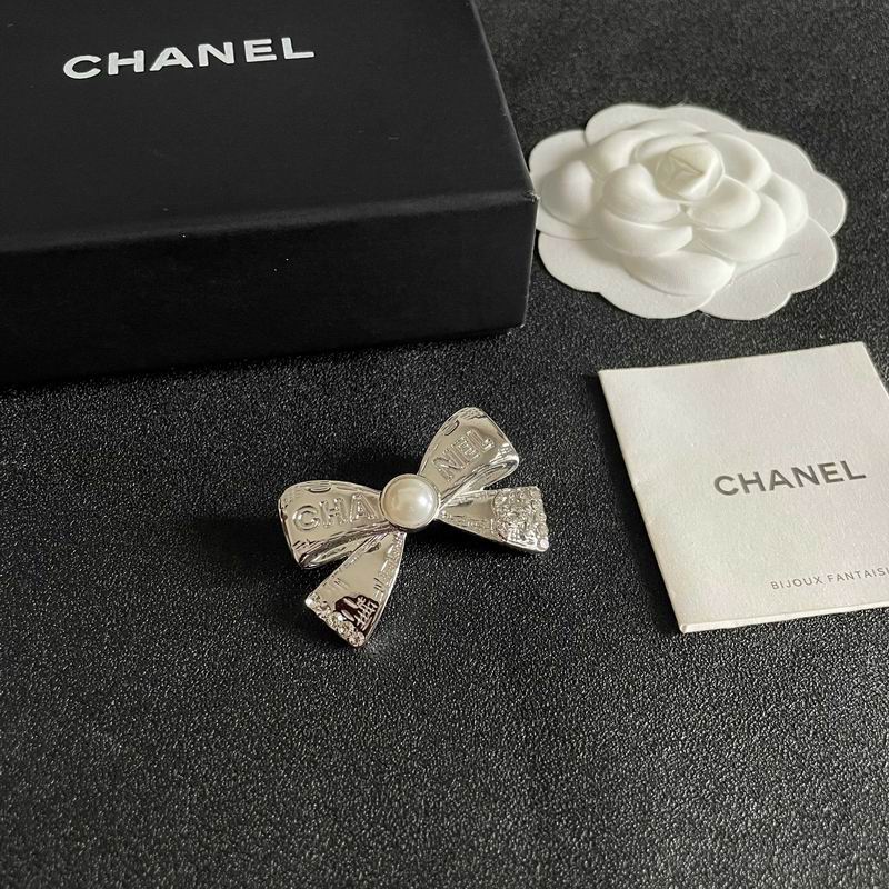 Chanel Brooch 03yxs224 (10)