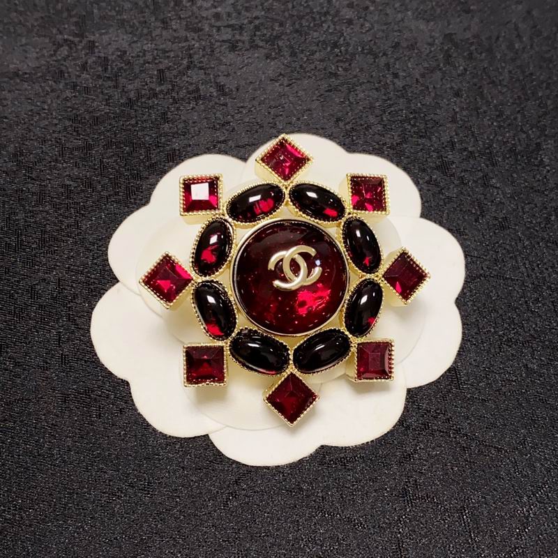 Chanel Brooch 03yxs233 (2)