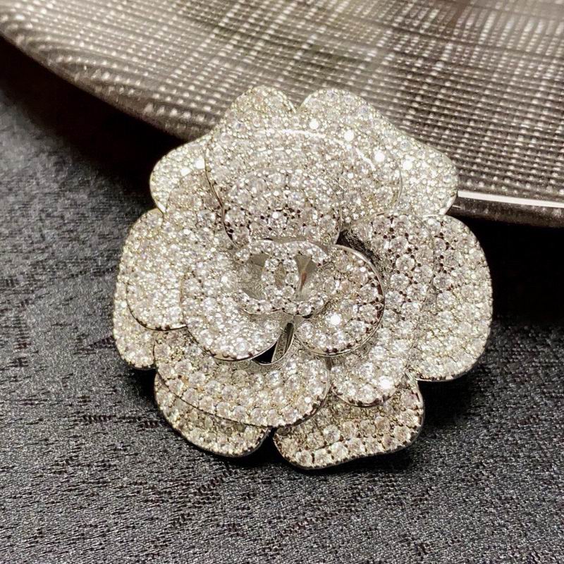 Chanel Brooch 03yxs235 (5)