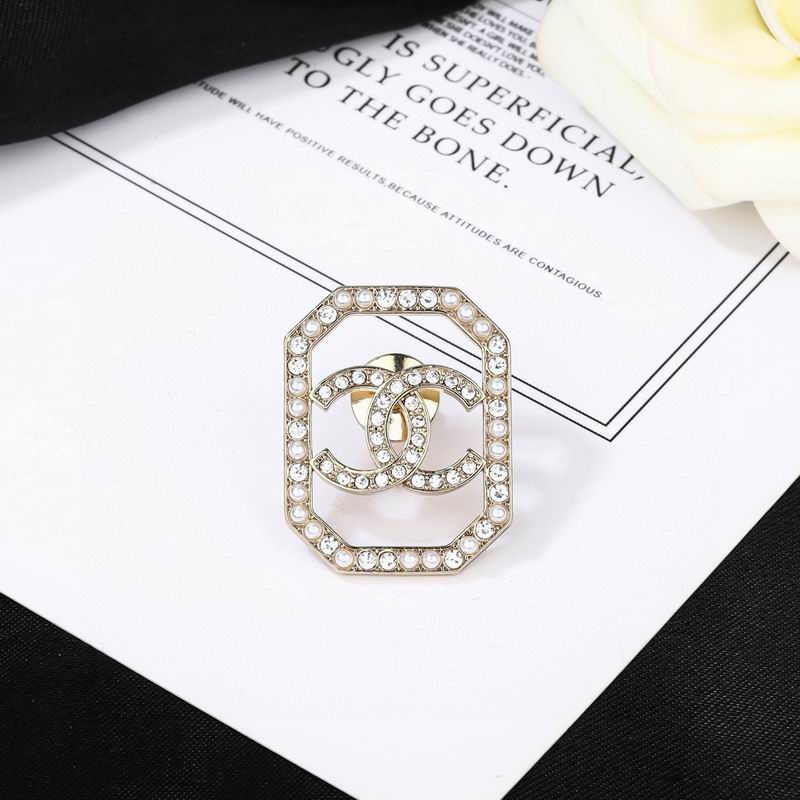 Chanel Brooch 03yxs237 (4)