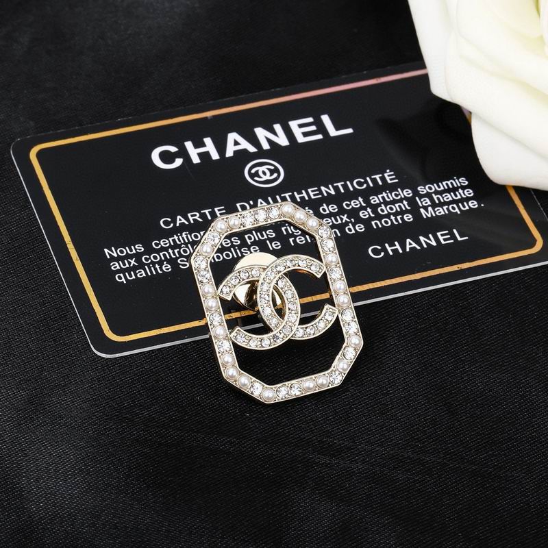 Chanel Brooch 03yxs237 (6)