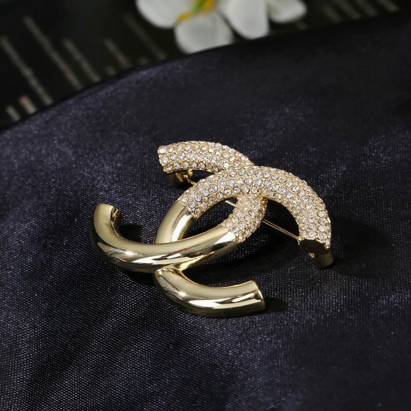Chanel Brooch 03yxs241 (6)