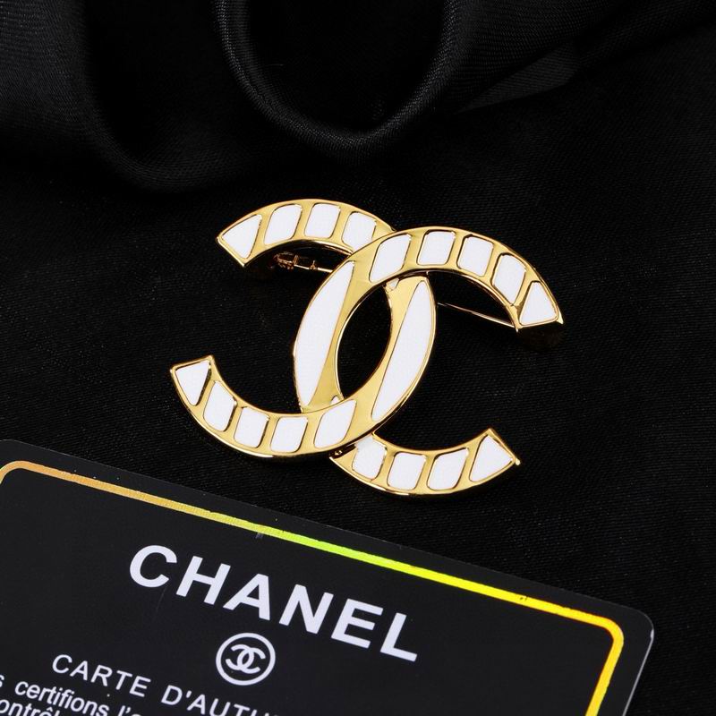 Chanel Brooch 03yxs243 (3)