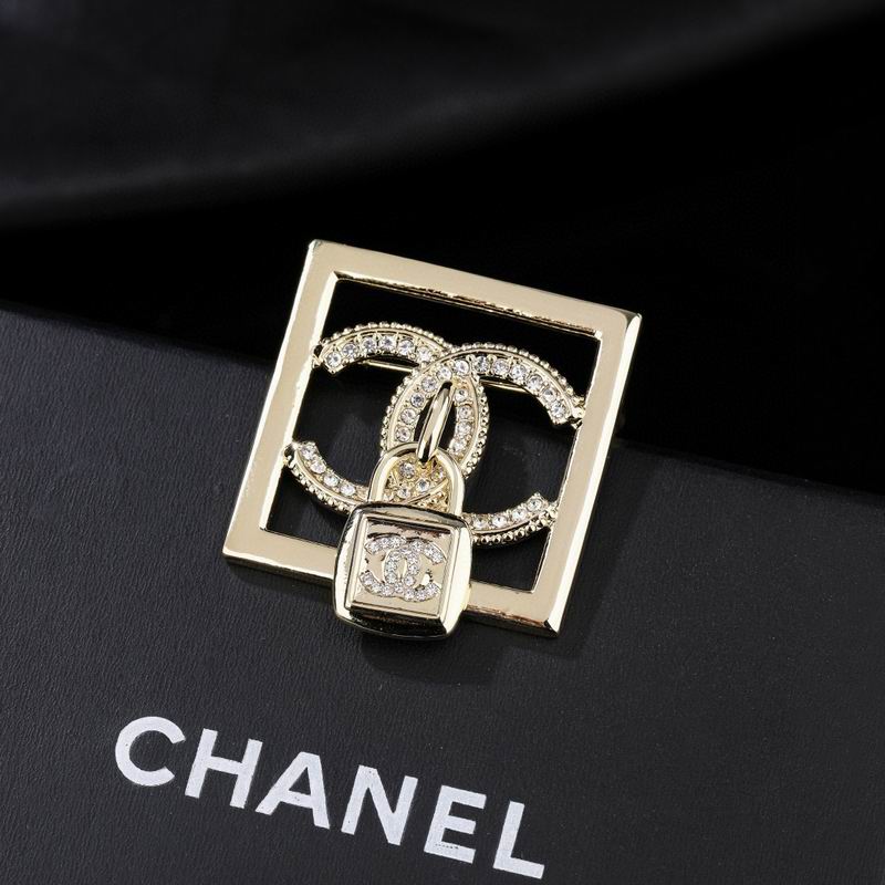 Chanel Brooch 03yxs244 (1)
