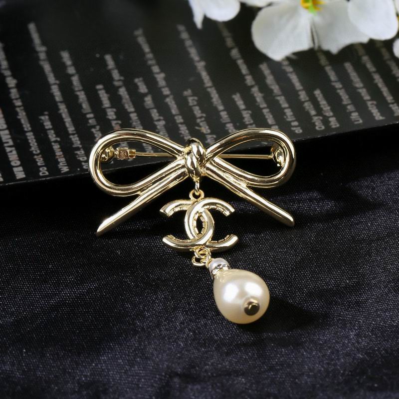 Chanel Brooch 03yxs245 (5)