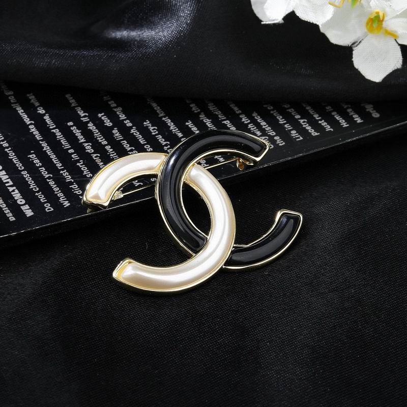 Chanel Brooch 03yxs246 (3)