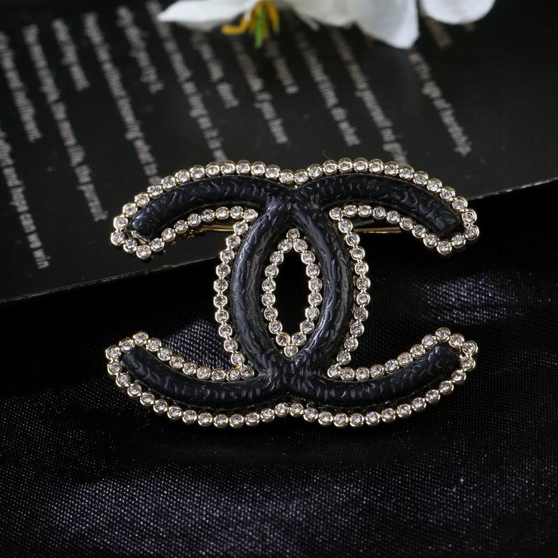 Chanel Brooch 03yxs247 (1)