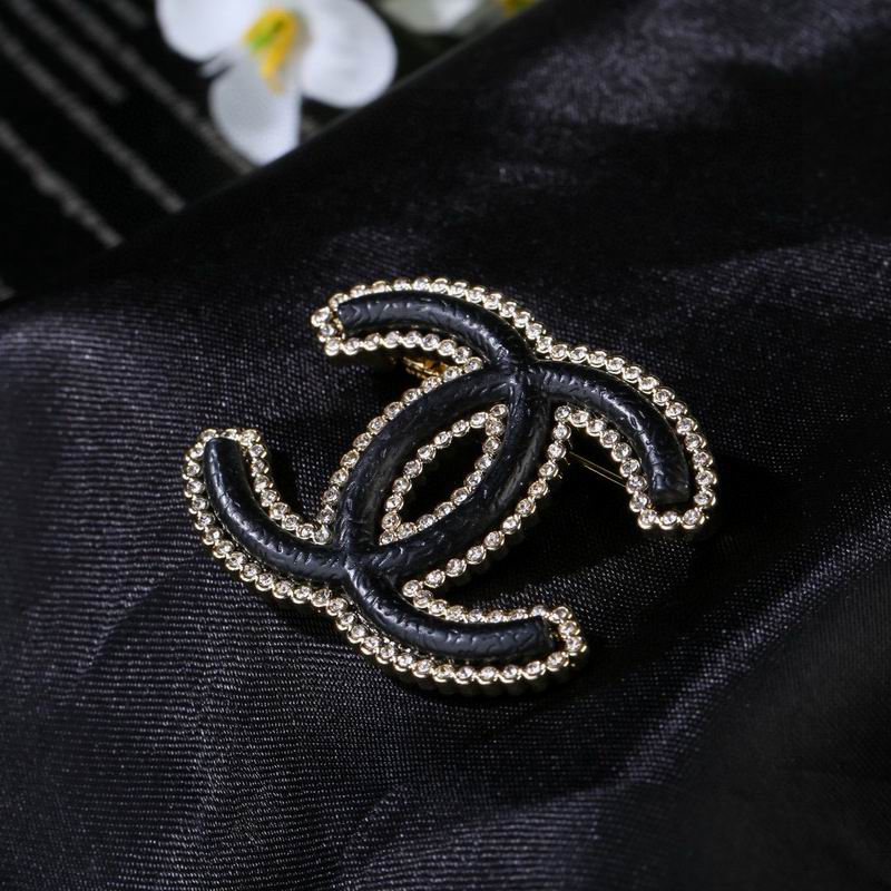 Chanel Brooch 03yxs247 (6)