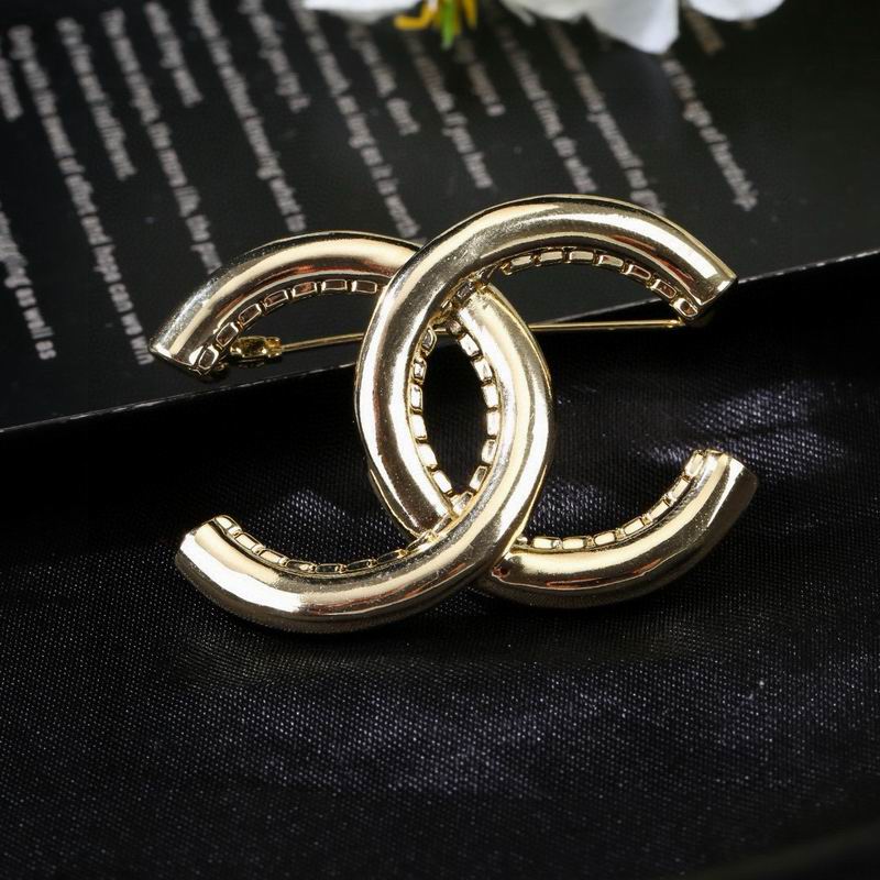 Chanel Brooch 03yxs249 (5)