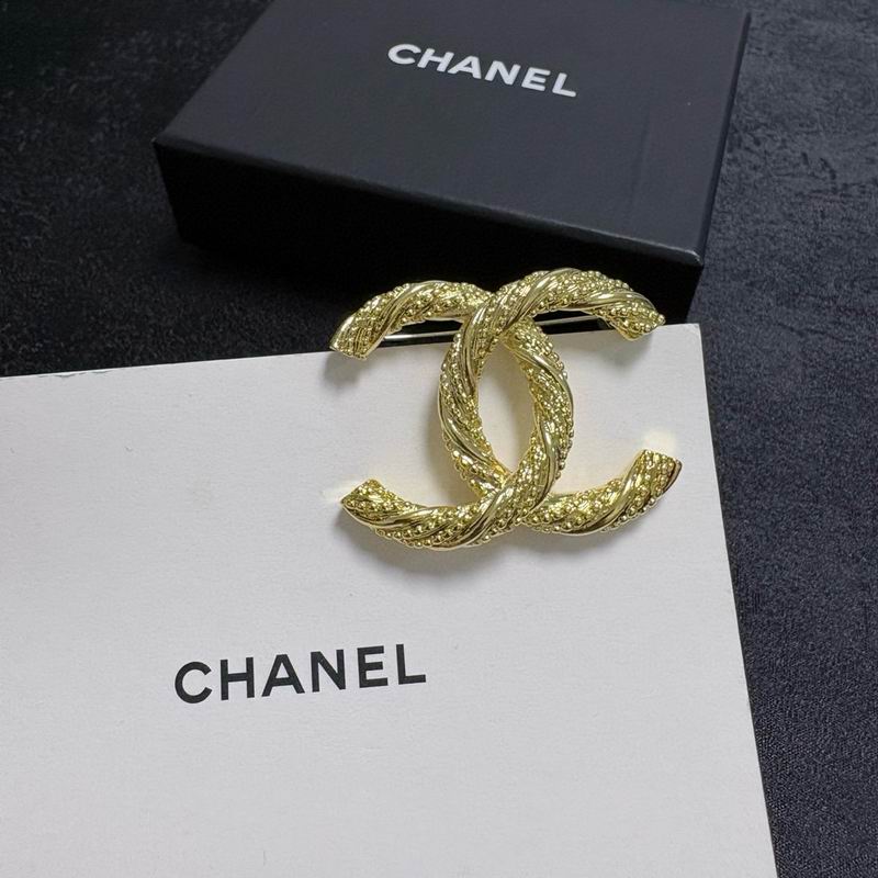 Chanel Brooch 03yxs252 (1)