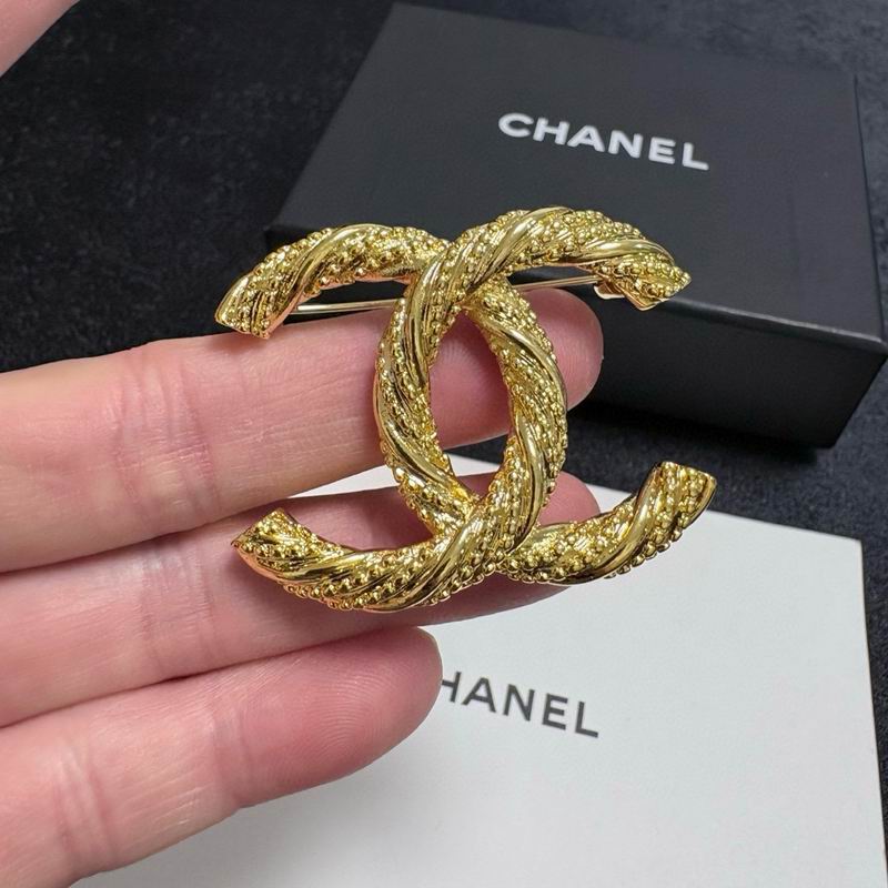 Chanel Brooch 03yxs252 (6)