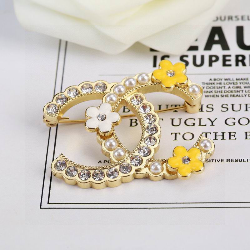 Chanel Brooch 03yxs254 (3)