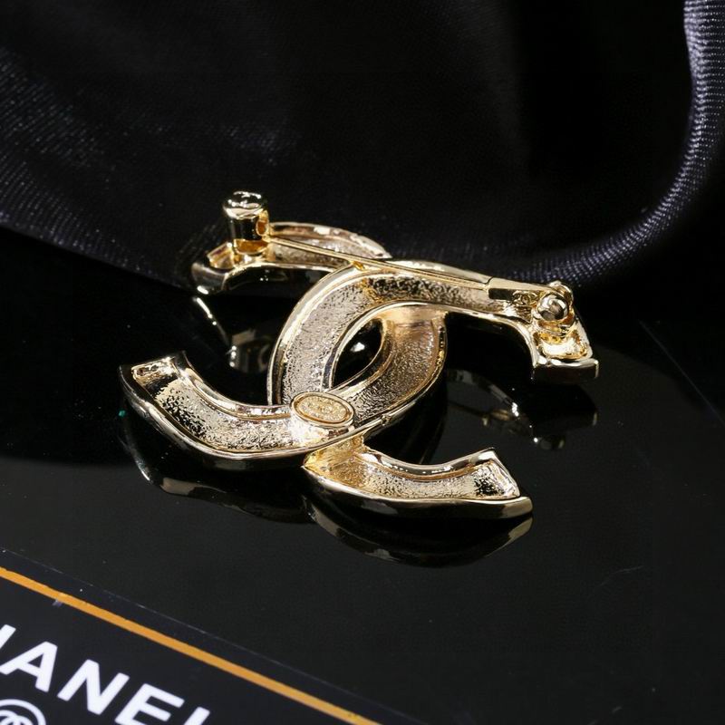 Chanel Brooch 03yxs257 (7)