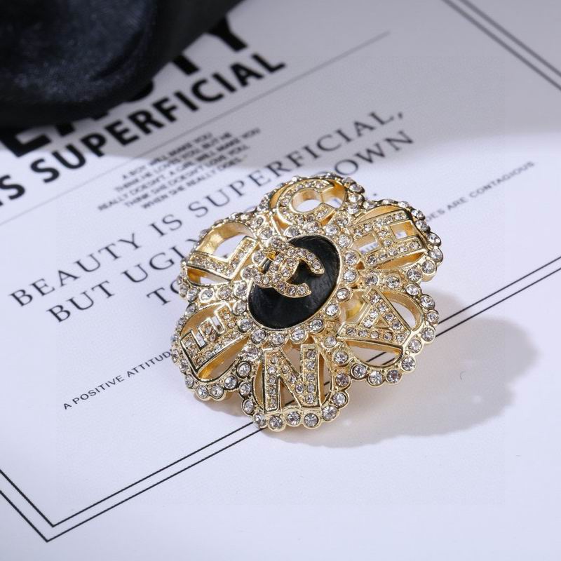 Chanel Brooch 03yxs260 (2)