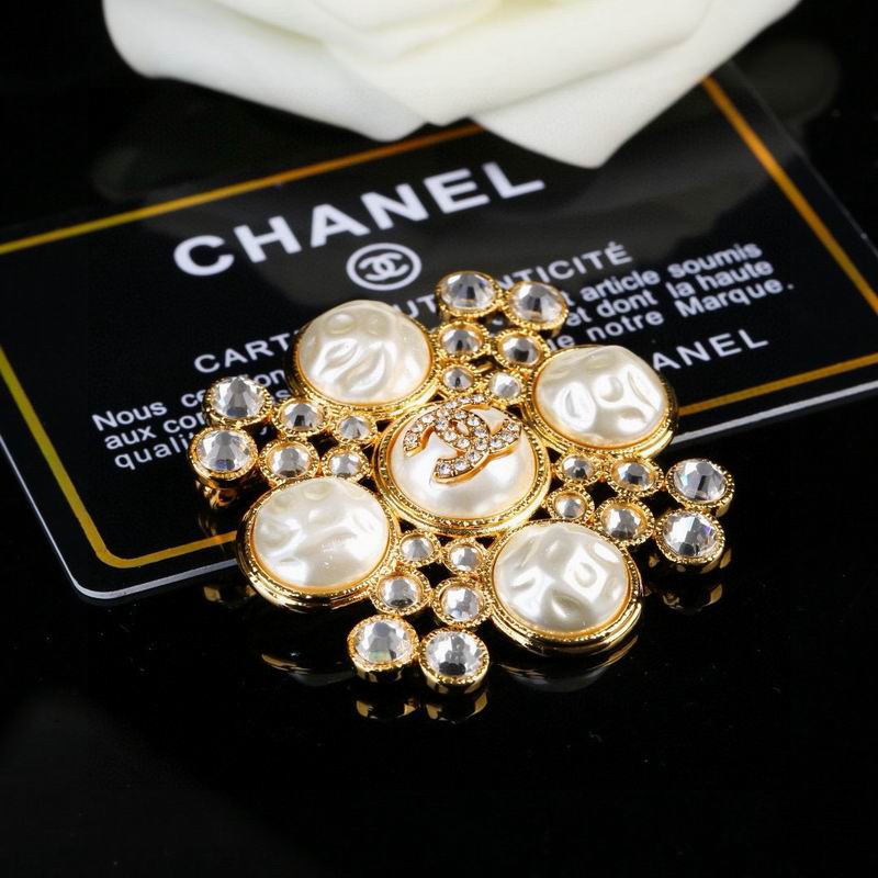 Chanel Brooch 03yxs261 (2)