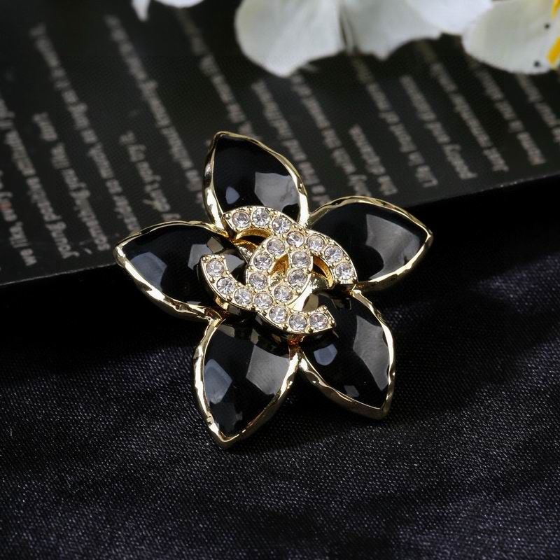 Chanel Brooch 03yxs269 (5)