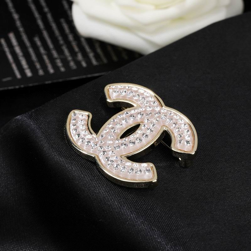 Chanel Brooch 03yxs270 (5)