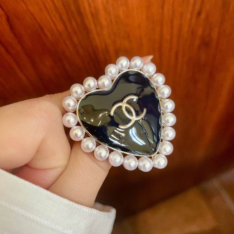 Chanel Brooch 03yxs275 (6)