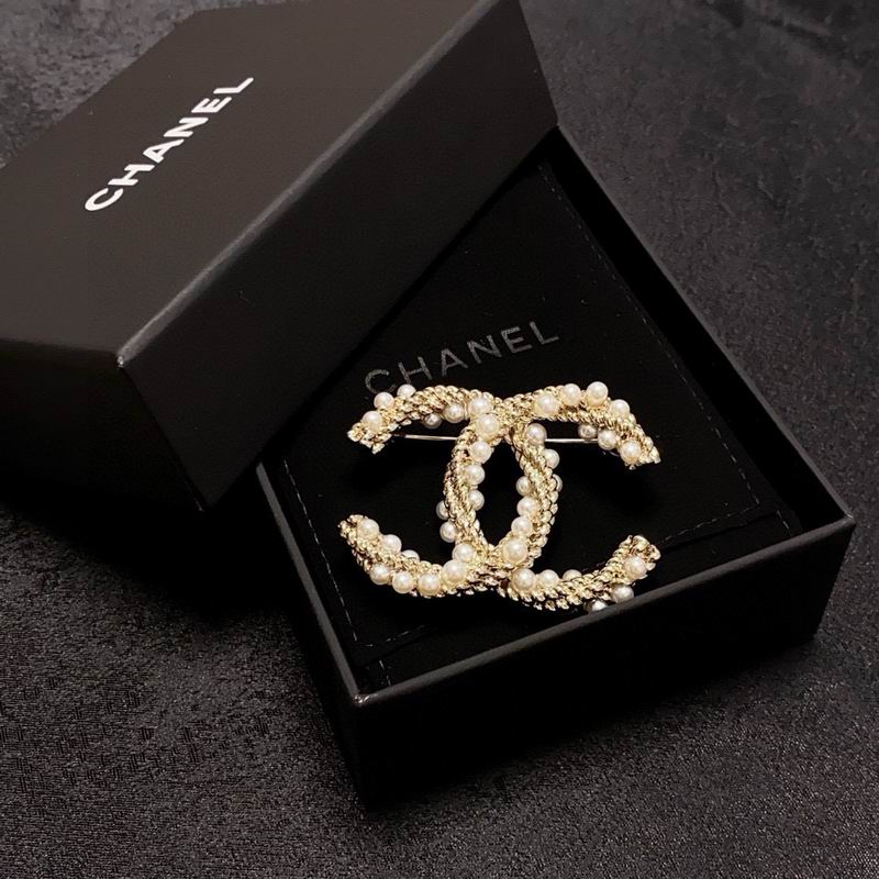Chanel Brooch 03yxs280 (3)