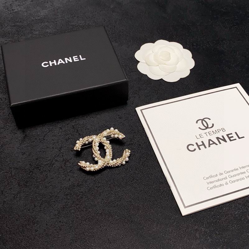 Chanel Brooch 03yxs280 (6)