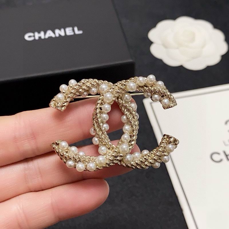 Chanel Brooch 03yxs280 (7)