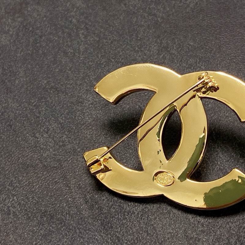 Chanel Brooch 03yxs281 (3)