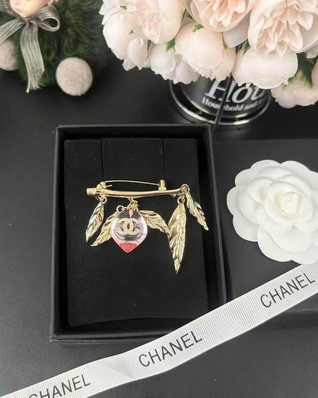 Chanel Brooch 03yxs287 (1)
