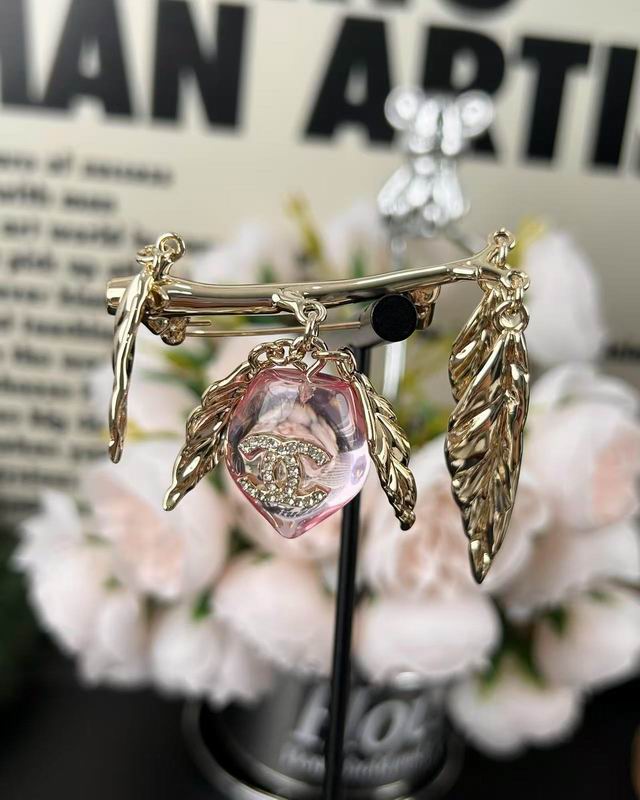 Chanel Brooch 03yxs287 (4)