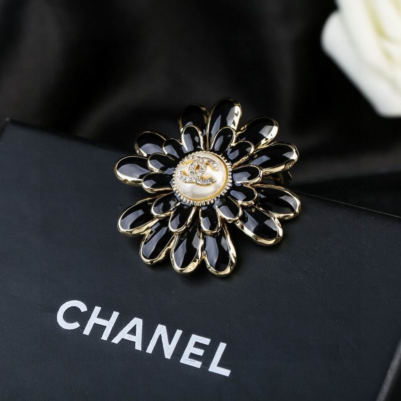 Chanel Brooch 03yxs288 (3)