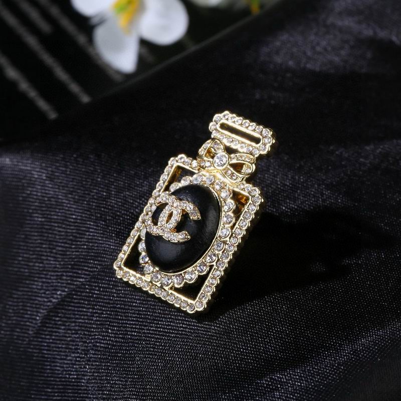 Chanel Brooch 03yxs289 (6)