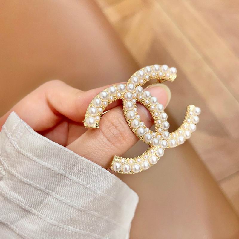 Chanel Brooch 03yxs295 (6)