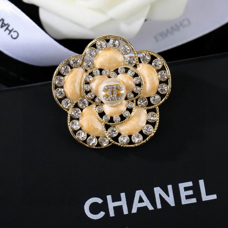 Chanel Brooch 03yxs299 (1)