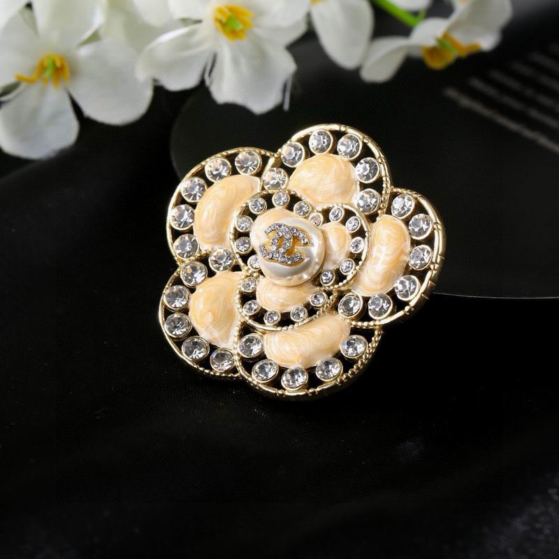 Chanel Brooch 03yxs299 (4)