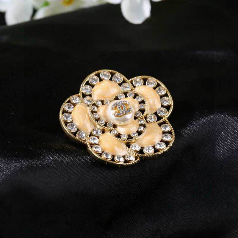 Chanel Brooch 03yxs299 (7)