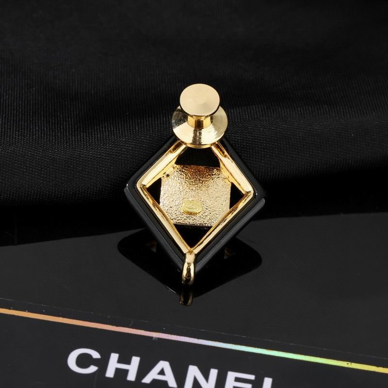 Chanel Brooch 03yxs300 (7)